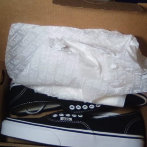 Vans black (Size 7.0 in men's) - Picture 1 of 3